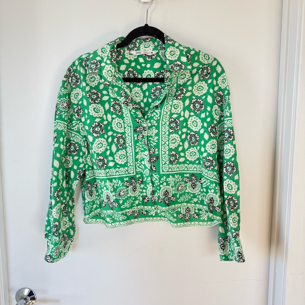 ZARA Floral Green Women's Top